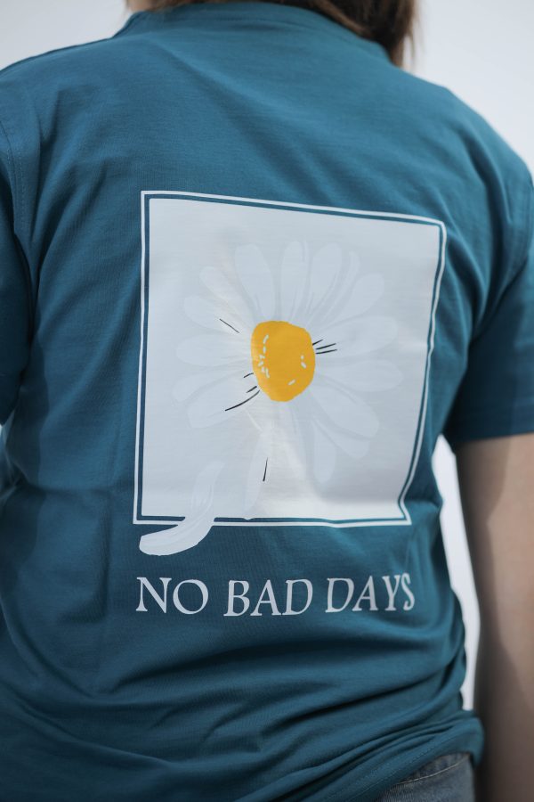 ⁦PETROLEUM T-SHIRT NO BAD DAYS⁩ - الصورة ⁦3⁩