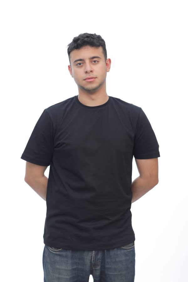 ⁦BLACK BASIC T-SHIRT⁩ - الصورة ⁦3⁩