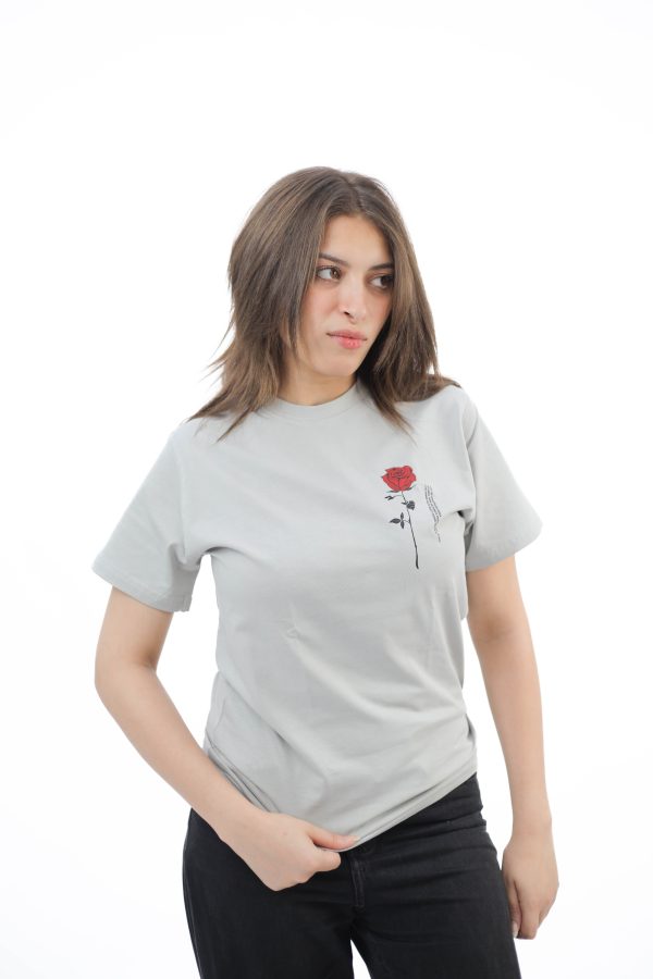 ⁦GRAY T-SHIRT FLOWER⁩ - الصورة ⁦2⁩