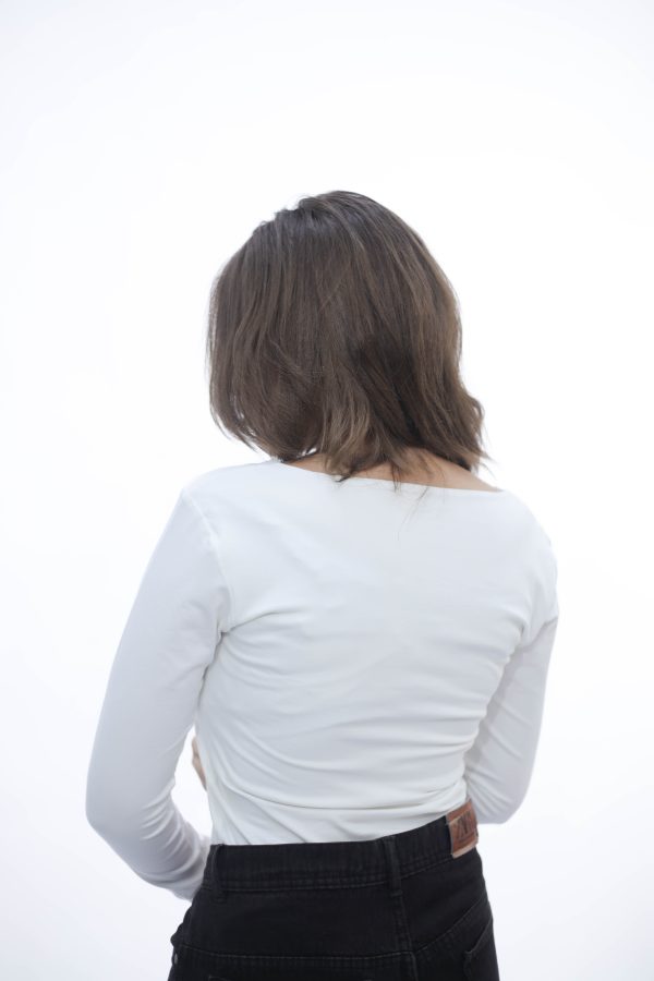 ⁦SQUARE NECK LONG SLEEVE ( OFF WHITE )⁩ - الصورة ⁦3⁩
