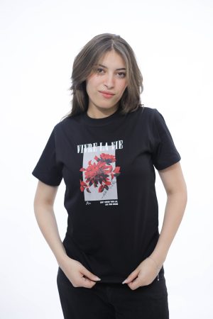 BLACK T-SHIRT FLOWERS